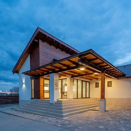 Doresz Wellness Panzio Bed and Breakfast Újhartyán Eksteriør billede