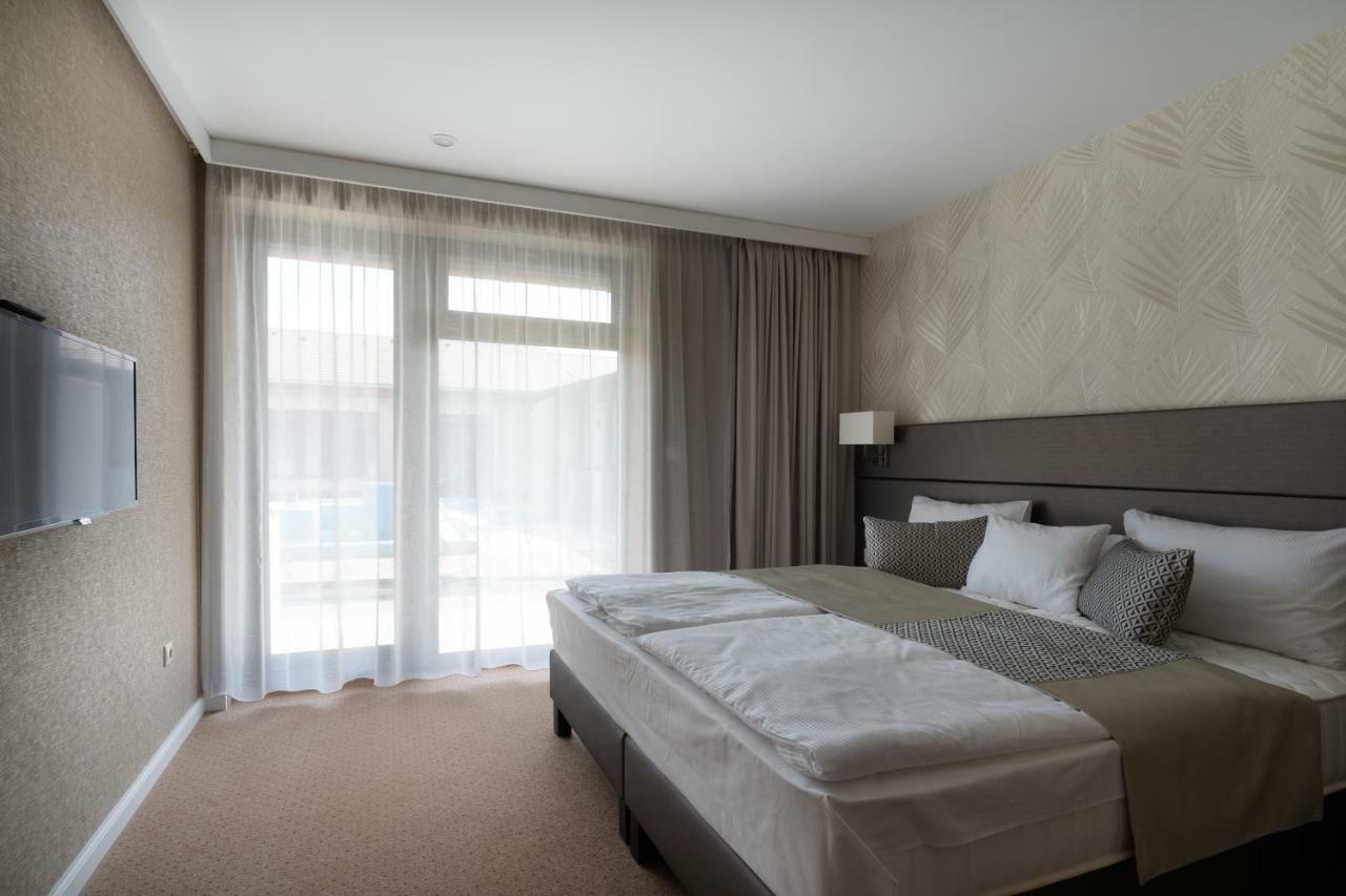Doresz Wellness Panzio Bed and Breakfast Újhartyán Eksteriør billede