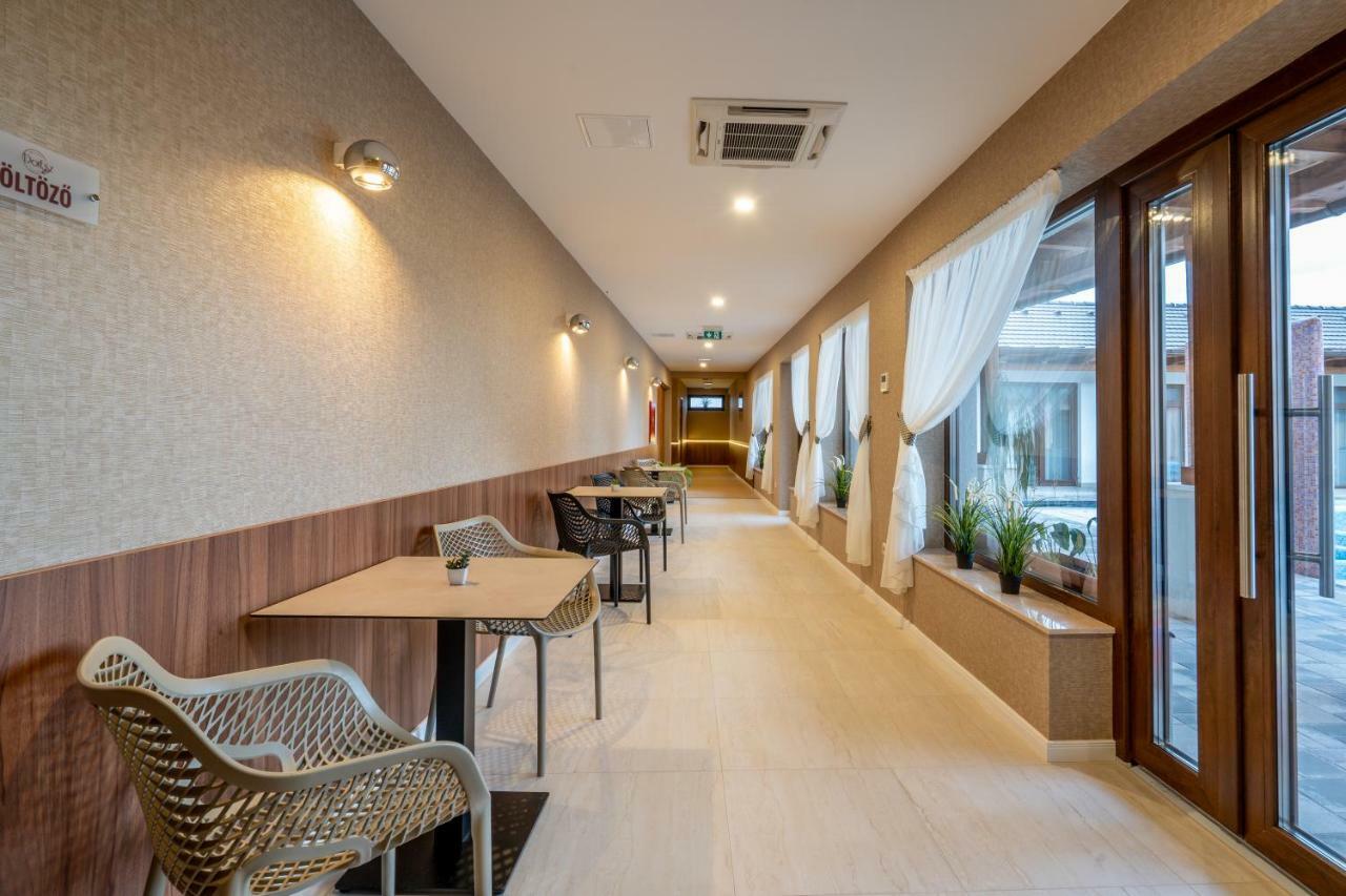Doresz Wellness Panzio Bed and Breakfast Újhartyán Eksteriør billede