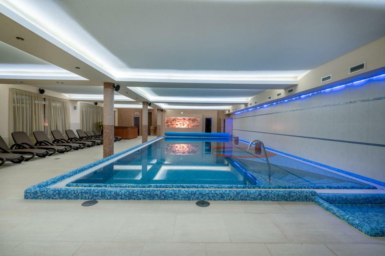 Doresz Wellness Panzio Bed and Breakfast Újhartyán Eksteriør billede