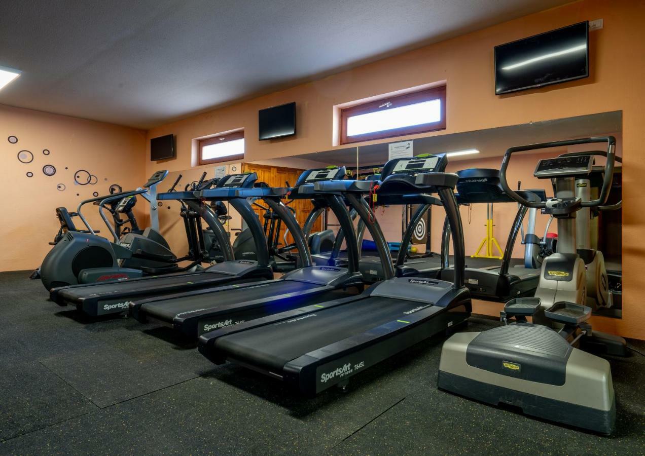 Doresz Wellness Panzio Bed and Breakfast Újhartyán Eksteriør billede