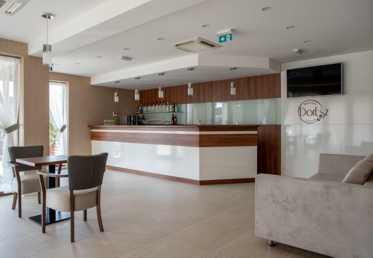 Doresz Wellness Panzio Bed and Breakfast Újhartyán Eksteriør billede