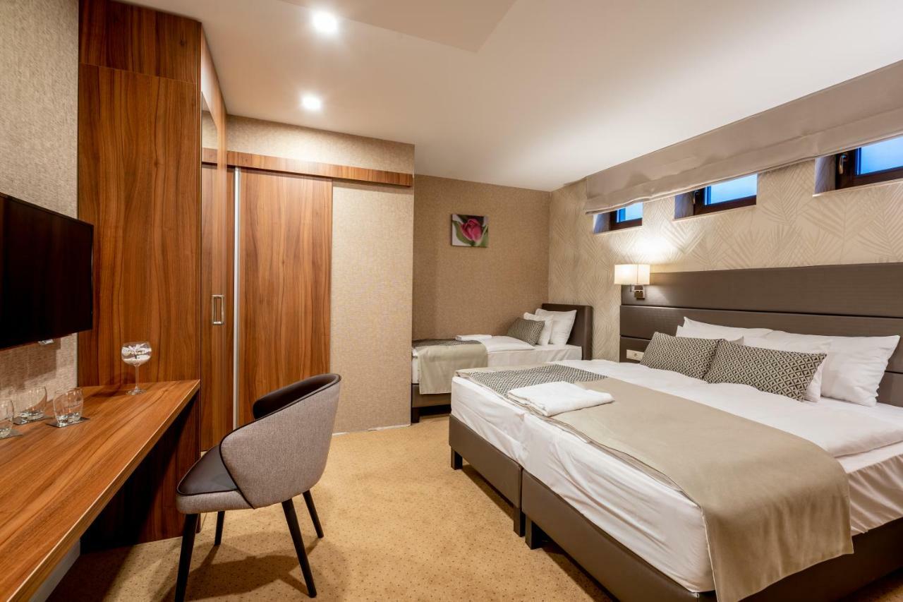 Doresz Wellness Panzio Bed and Breakfast Újhartyán Eksteriør billede